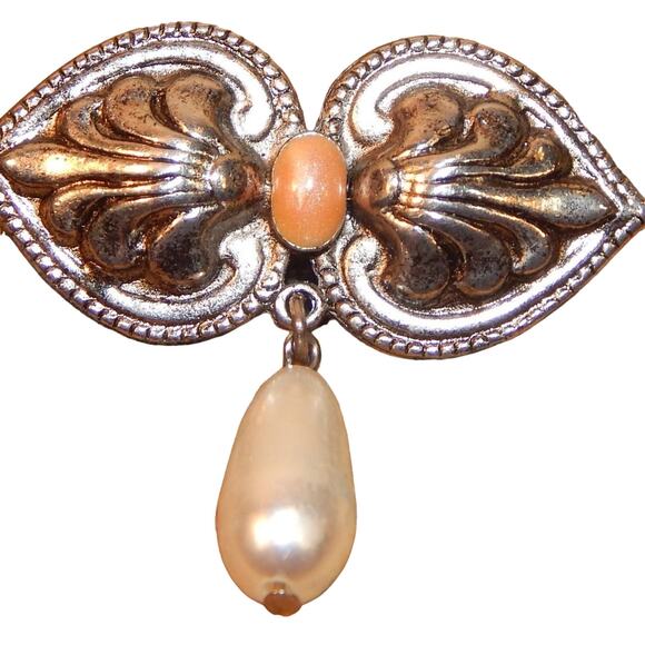 Vintage Beautiful Baroque Double Heart  Bow w/Pearl Drop Pin/Brooch - Picture 3 of 7